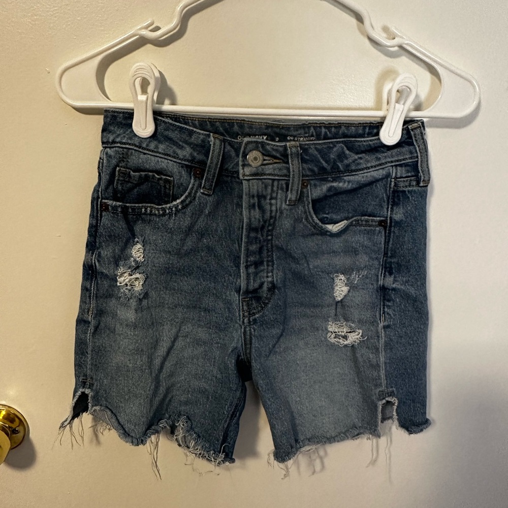 Old Navy medium was destroyed shorts